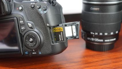 佳能eos60d(佳能eos60d上市时间)